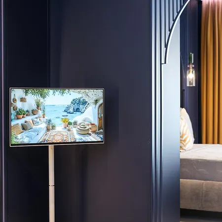 Fatcow Centre Aparthotel 4*